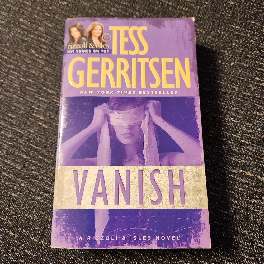 Tess Gerritsen Vanish Paperback Book
